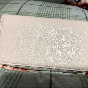 Thirty-one Benjamin wallet